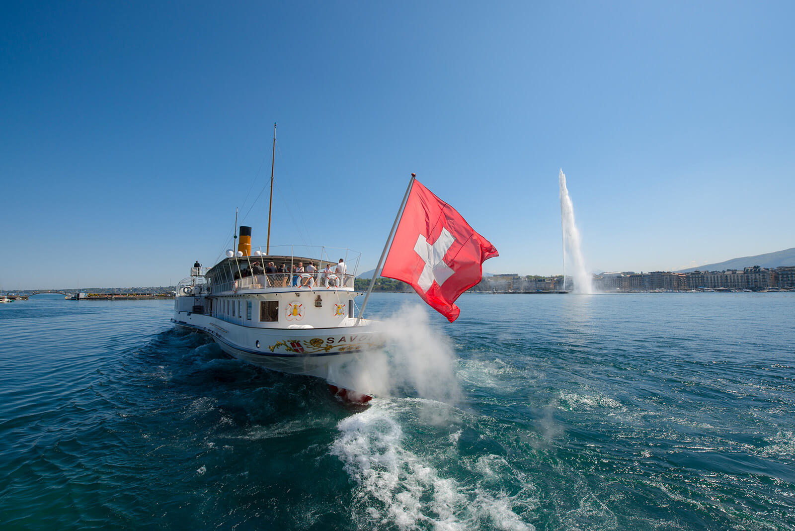 Private Yacht Cruises on Lake Geneva