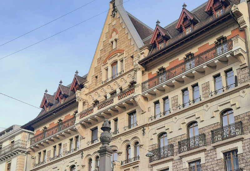 Geneva Airport to the City chauffeur taxi