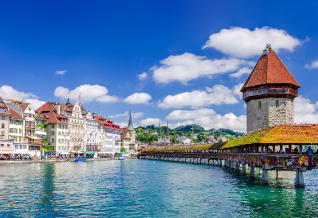 Weekend Trips from Zurich: Top Getaways for 2025 1 lucerne chauffeur